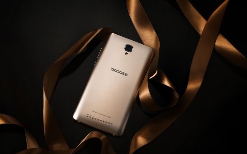 ¿Regalo para el Día de la Madre? DOOGEE X10 con generosa batería y aspecto elegante